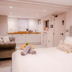 The Hideaway Apartment