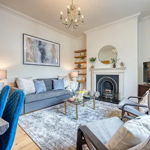 2-br Stunning Apt, Sleeps 6, Near Ocean Village - Work Contractors And Easter Special Offer!! - By Blue Puffin Apartment